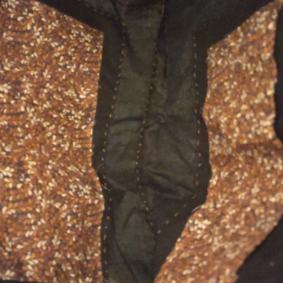 Hand stitched Feathered Floral Shoulder Bag - Picture 5 of 5